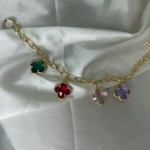 14k gold plated Clover bracelet